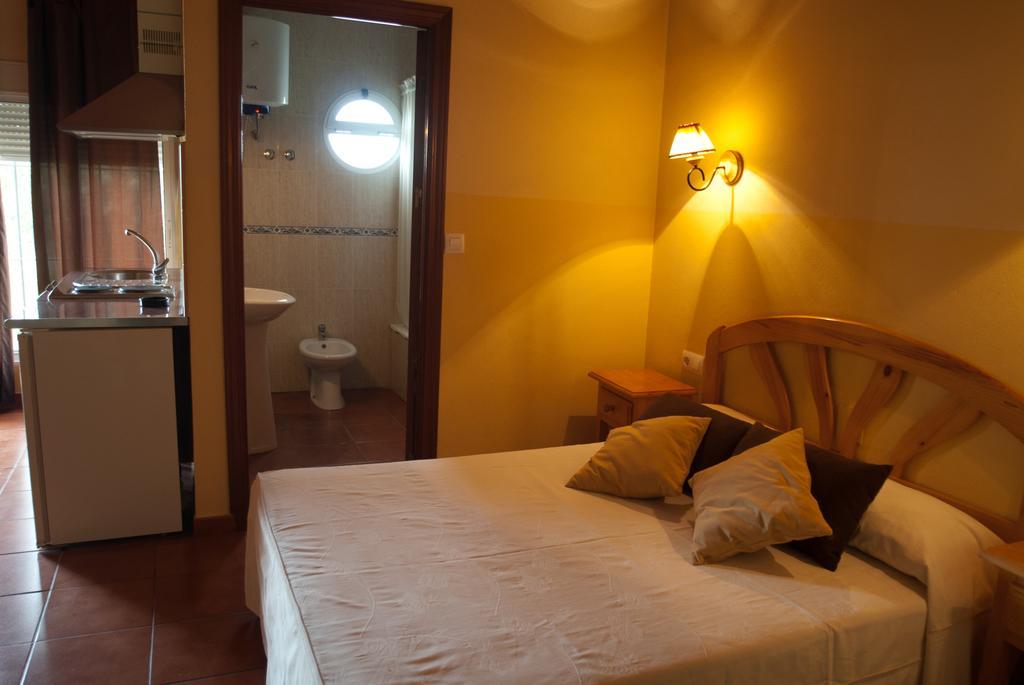 Aparthotel Las Palomas La Puebla de los Infantes Exterior foto